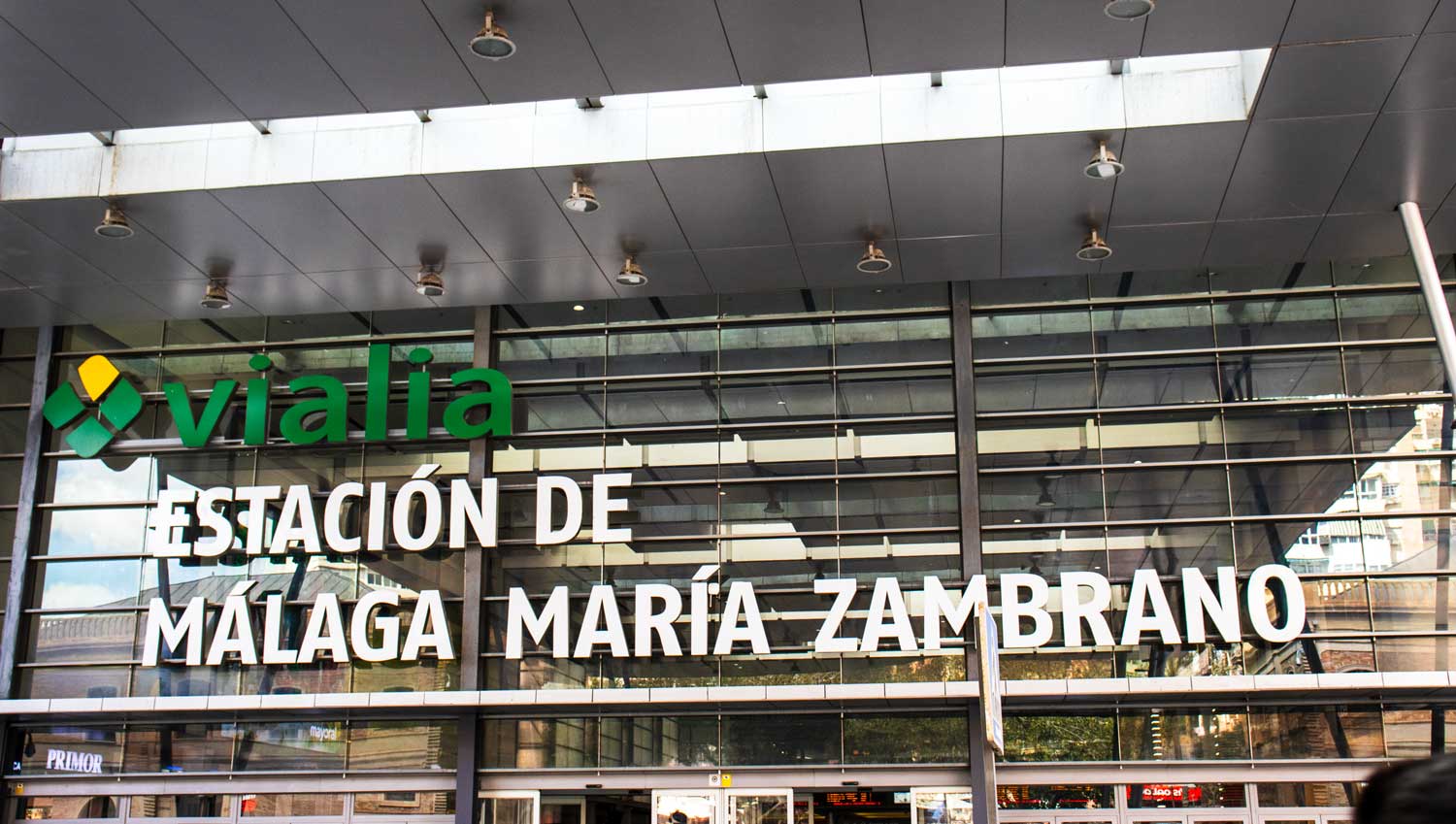 taxi-rincon-de-la-victoria-maria-zambrano-vialia-estacion-de-tren-malaga